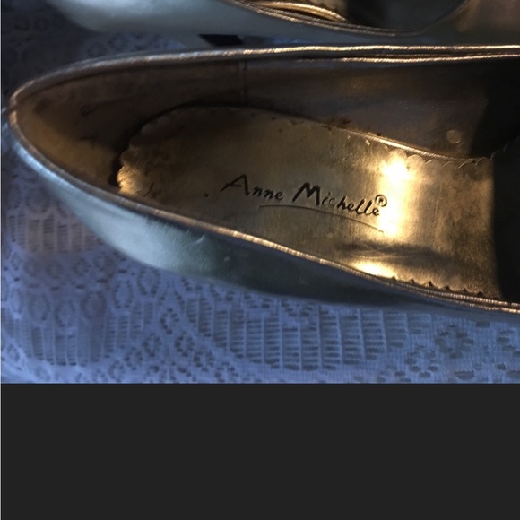 Anne Michelle Gold Platform Heels - Picture 8 of 8